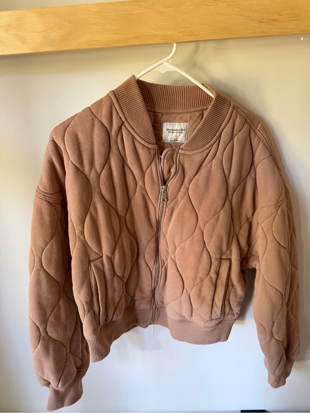 Abercrombie & Fitch Quilted Puffer Jacket - Mauve Brown